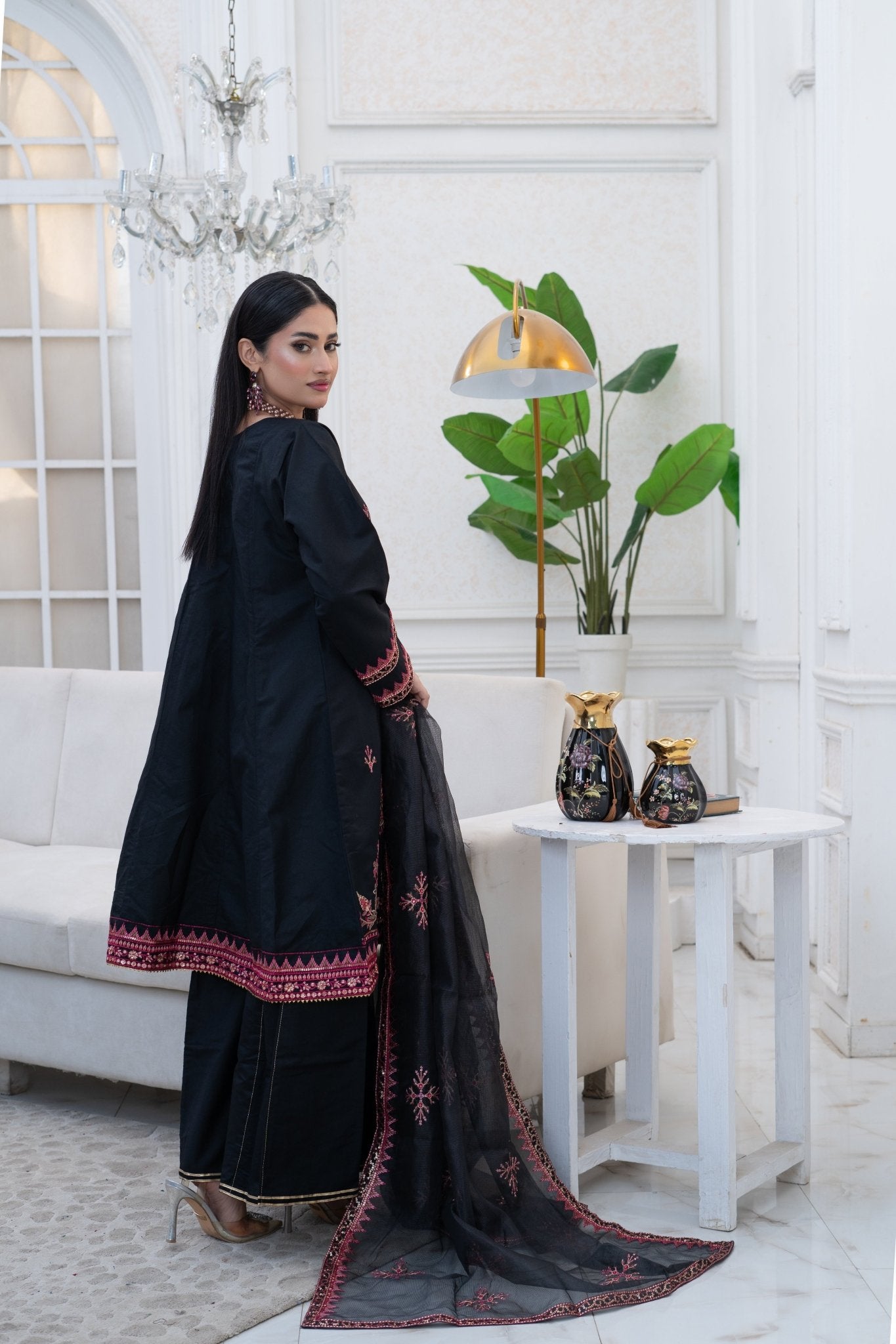 ABROO - HasaanBakhsh