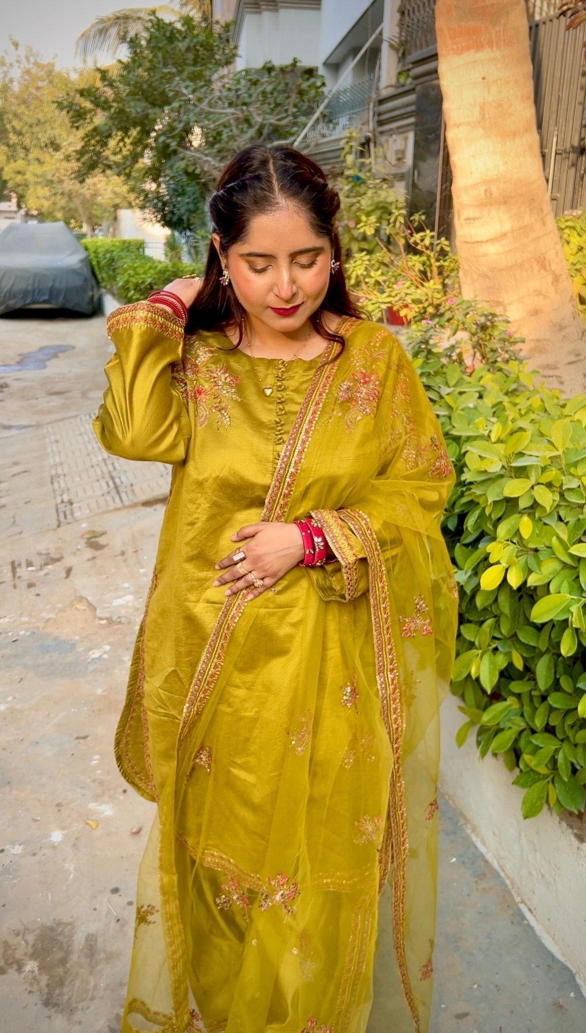 ELARA - HasaanBakhsh