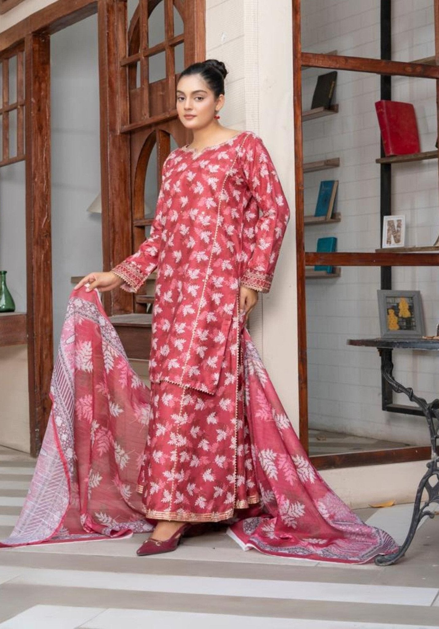 LS - 04 Pink 3PC Lawn Suit - HasaanBakhsh