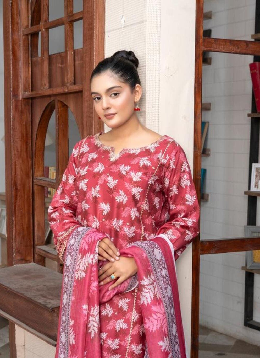 LS - 04 Pink 3PC Lawn Suit - HasaanBakhsh