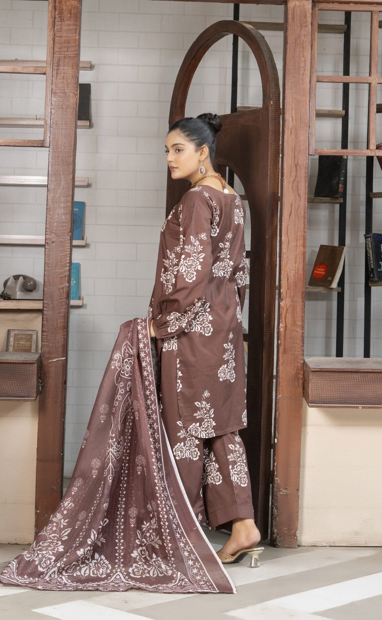 LS - 06 Brown 3PC Lawn Suit - HasaanBakhsh